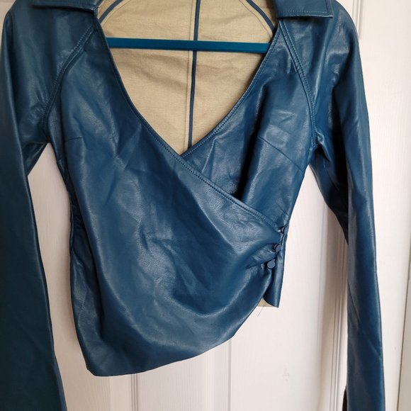 Blue Leather Oak and Fort Top - Picture 7 of 8